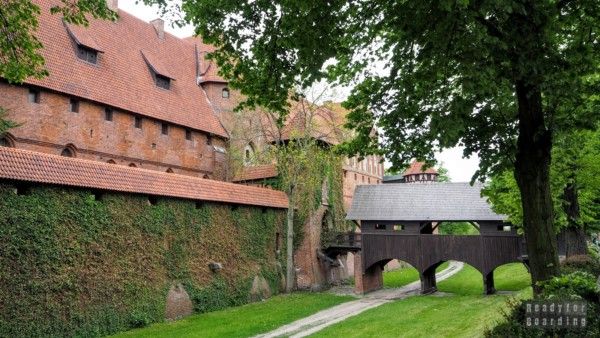 Malbork - the entrance to the Middle Castle