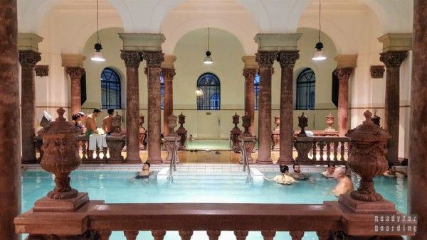 Széchenyi gyógyfürdő Thermal Baths, Budapest - Hungary